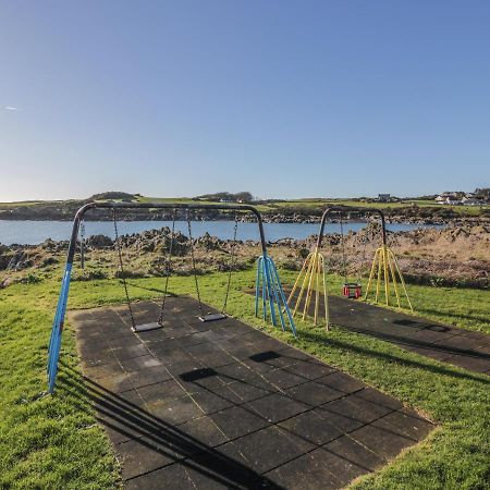 Ferienwohnung The Clamshell Isle of Whithorn Exterior foto